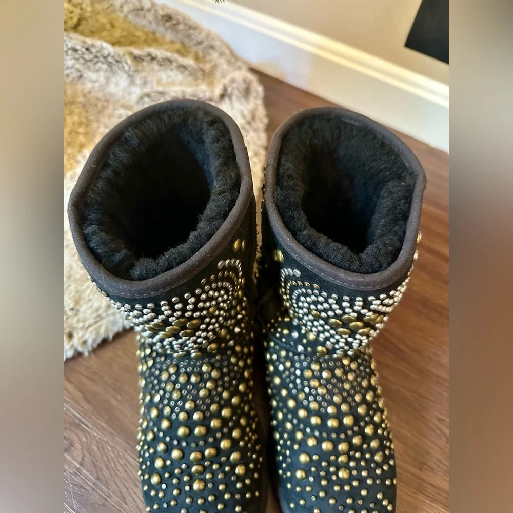 UGG X Jimmy Choo Vintage Studded Mandah Limited Edition Boots !RARE! Size 8 - Picture 9 of 16
